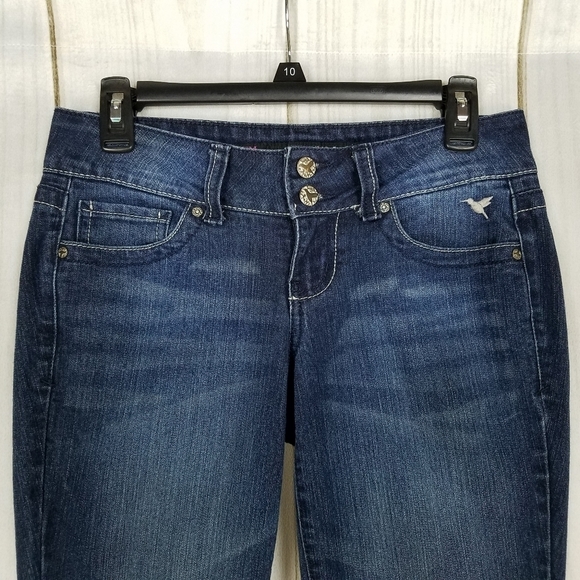 Grane Low Rise Curvy Skinny Jeans - Picture 3 of 7